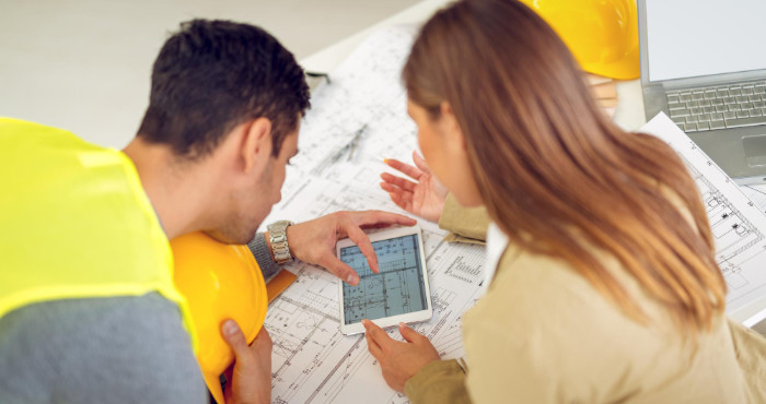 Acompanhamento em obra levado a cabo pela Controsol na instalação de toldos, estores, pérgolas, cortinas e películas de proteção solar