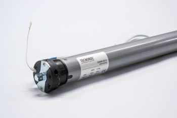 Imagem de motores e automatismos Tecnorol da Controsol, aplicados em estores, toldos e persianas para automação residencial e comercial.